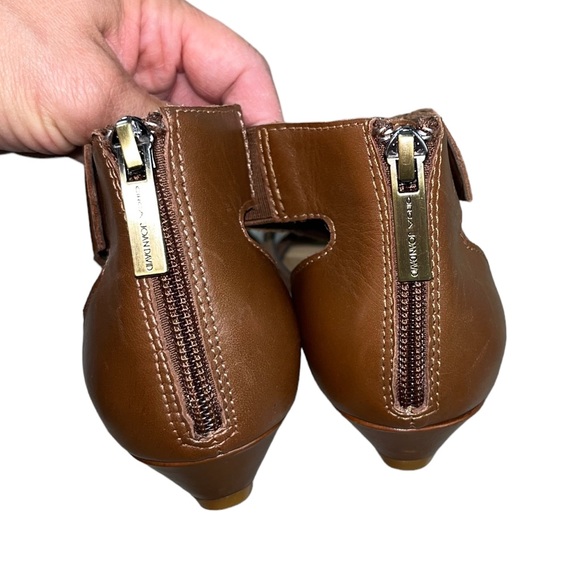 New Joan David Suede Crisscross Strap Wedge Heel Sandals 7.5 Light Brown - Picture 7 of 14